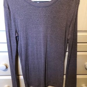Gap lilac heathered long sleeve tee